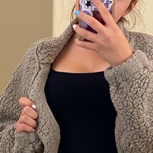 SUPER CUTE AND COMFY FLUFFY GREY JACKET
